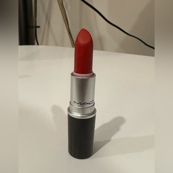 MAC 612 Russian Red Lipstick. - Picture 1 of 1